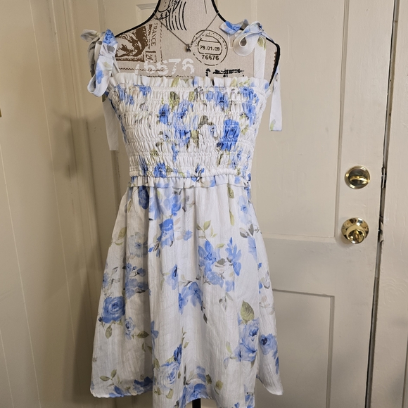 Sold Out - Picture 2 of 5